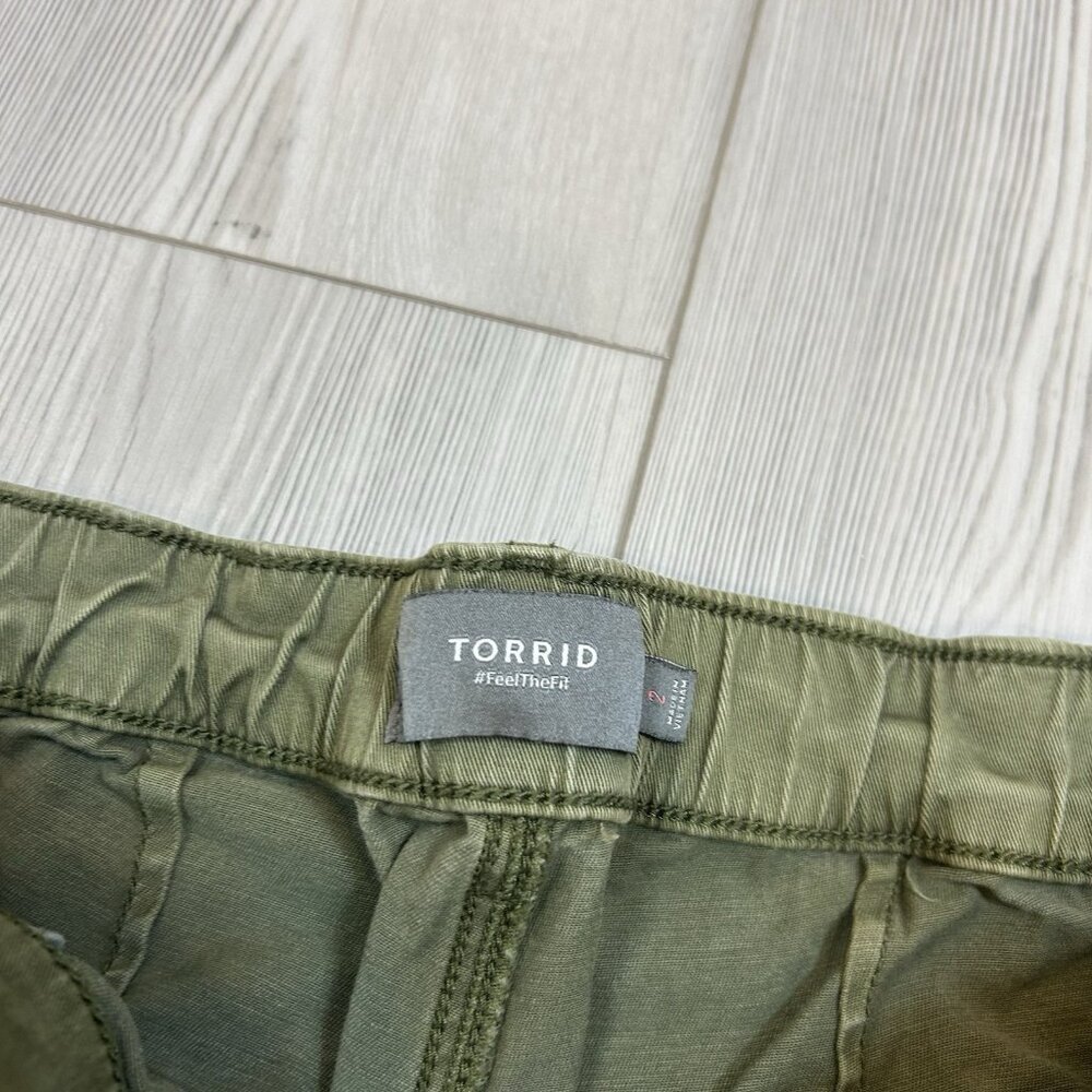 Olive Drawstring Utility Pants - Women - Picture 4 of 10